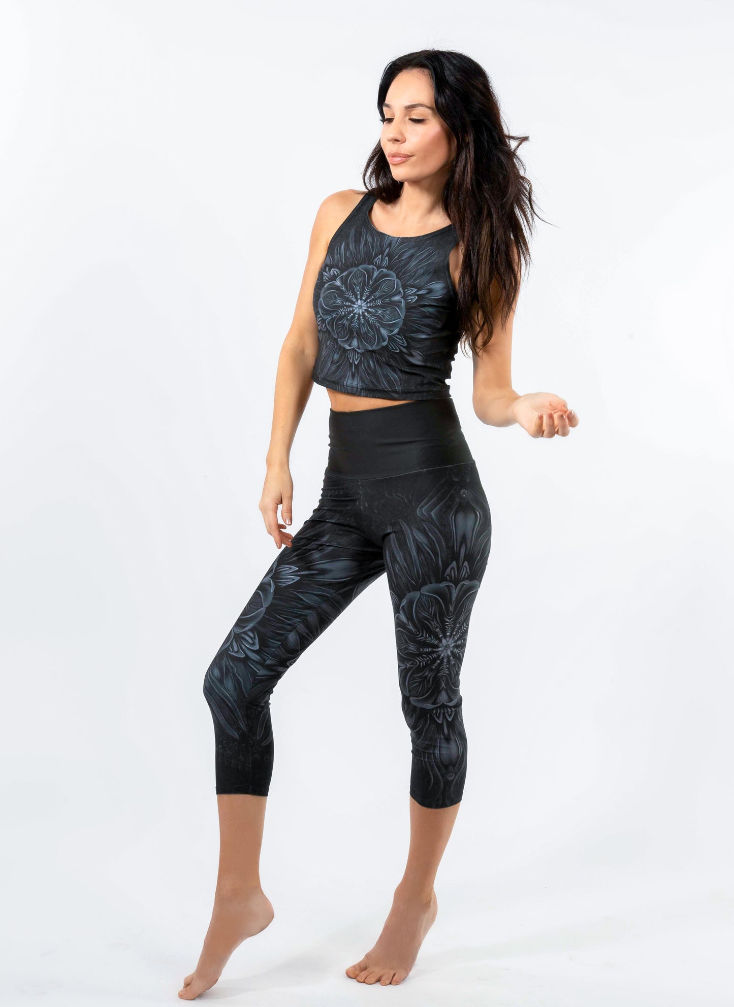 SHADOW FLOW YOGA CAPRIS