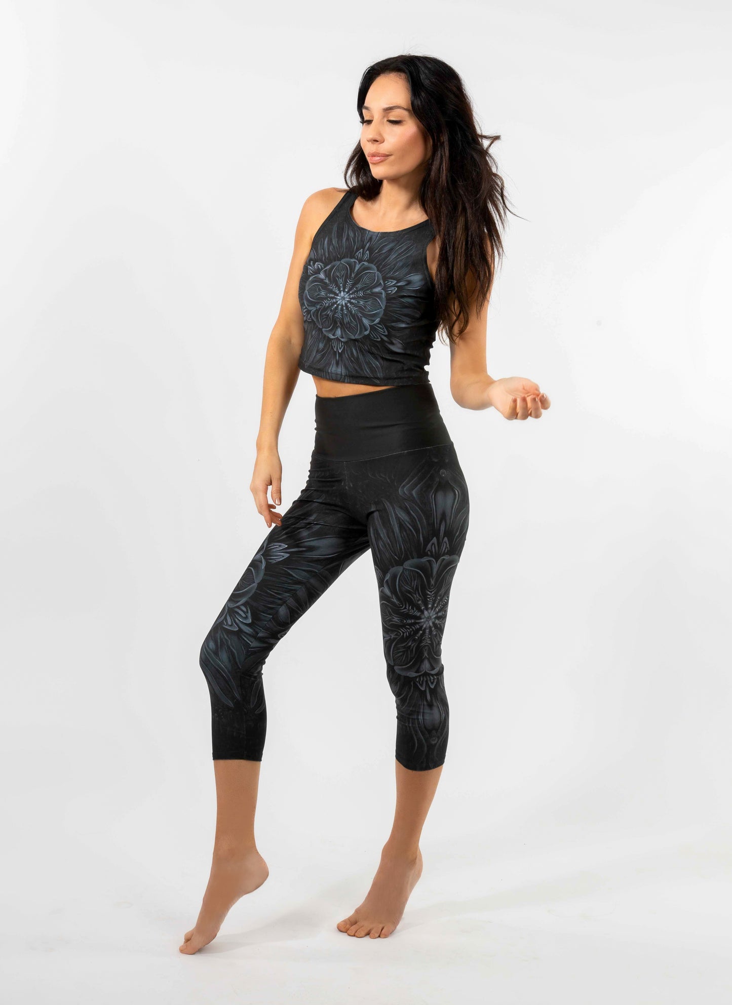 SHADOW FLOW PERFORMANCE TANK TOP